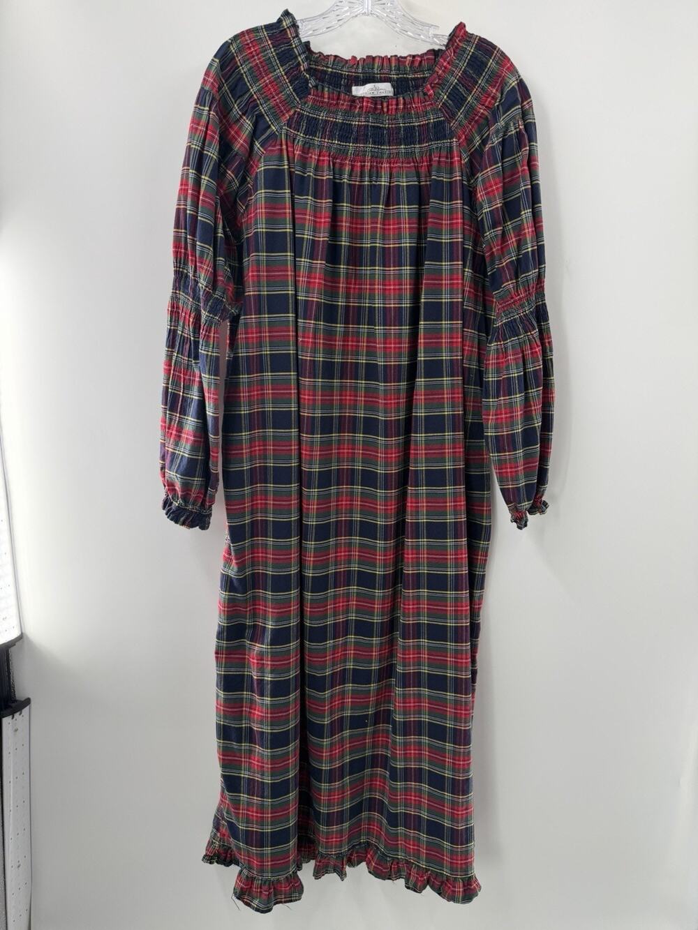 Victorian Trading Co. Tartan Plaid Smocked Long Sleeve Dress Ruffled Hem Medium